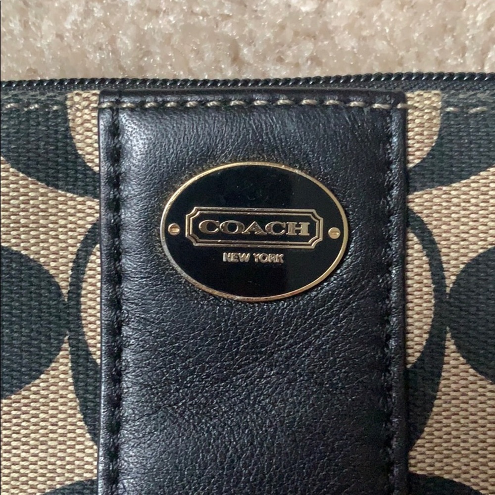 Coach logo wristlet black - Picture 3 of 8